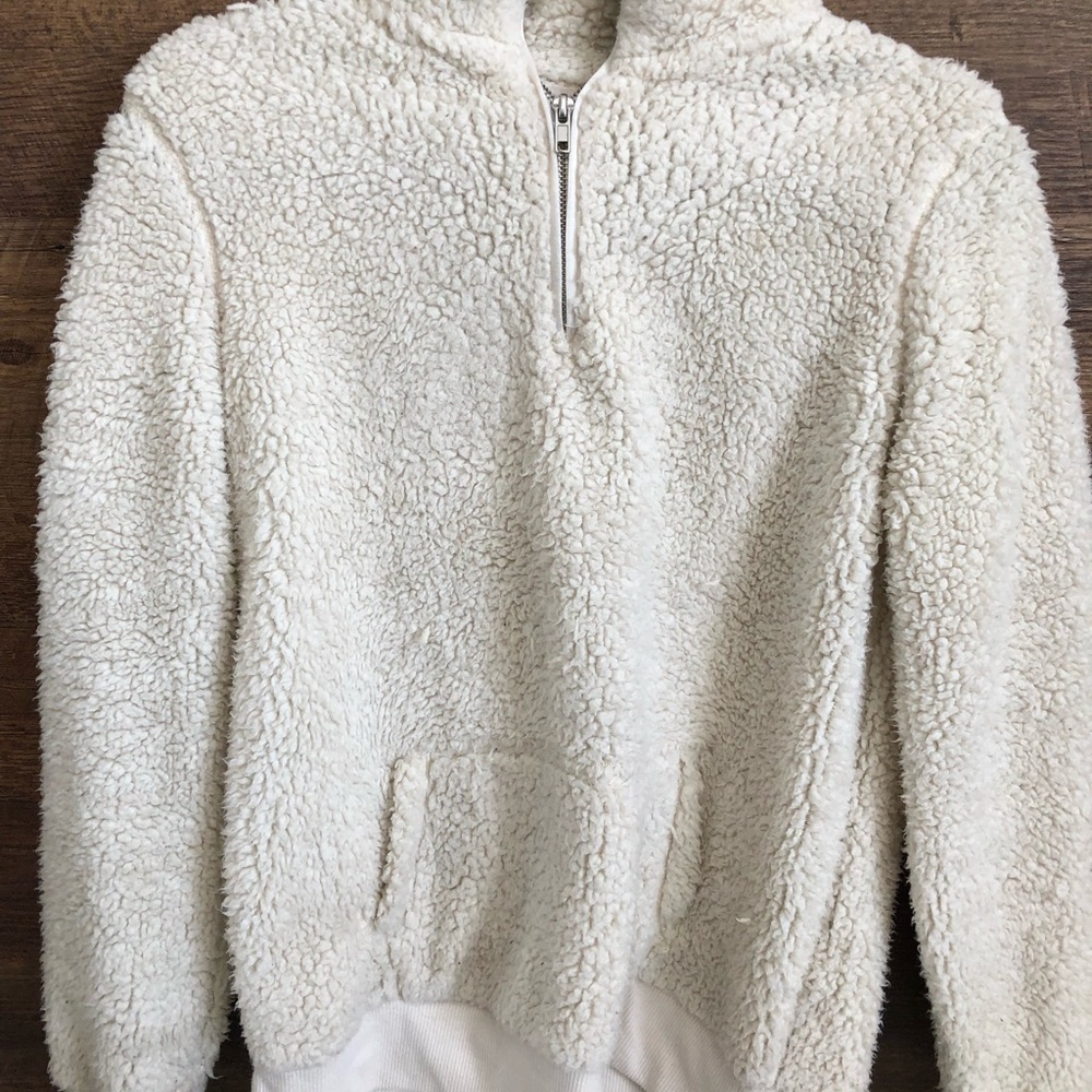 Sherpa crew neck